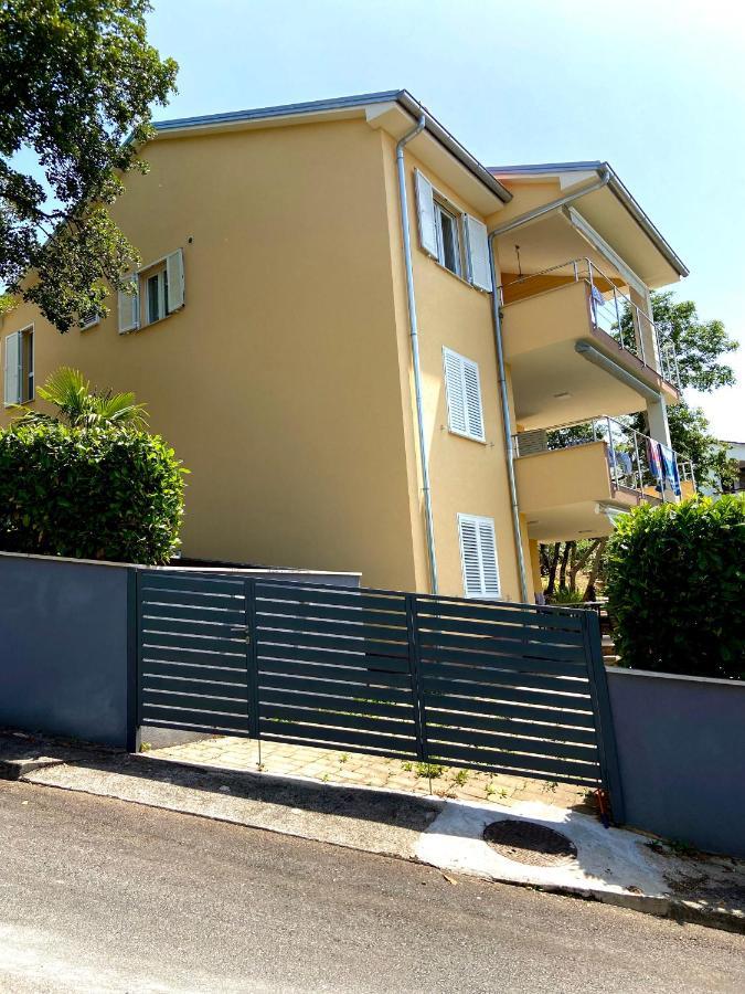 Villa Rudy Holiday Home Njivice Bagian luar foto