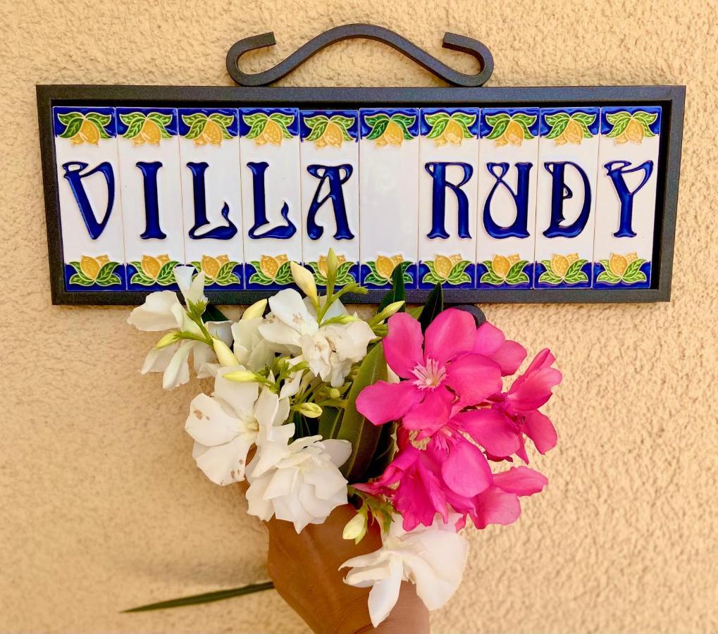 Villa Rudy Holiday Home Njivice Bagian luar foto